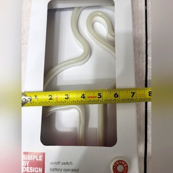 LED Neon Flamingo Lamp Party Tabletop Light - Picture 4 of 7